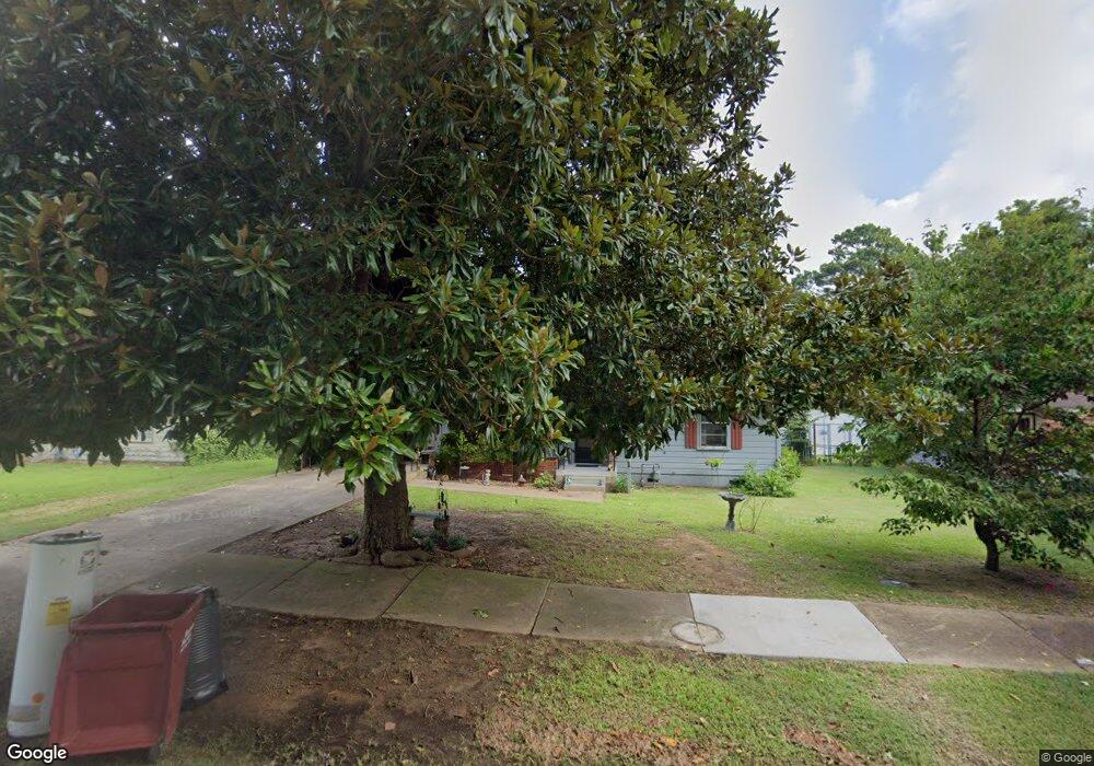 303 E Trice St, Hugo, OK 74743 - photo 1