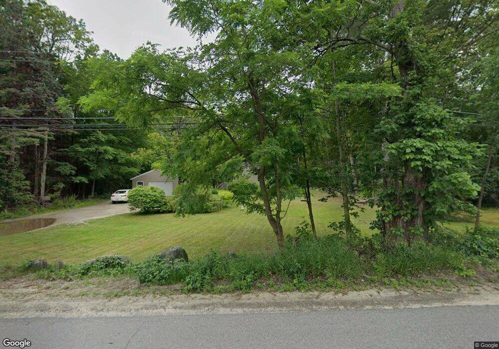 21 Reservoir Dr, Weare, NH 03281 - photo 1