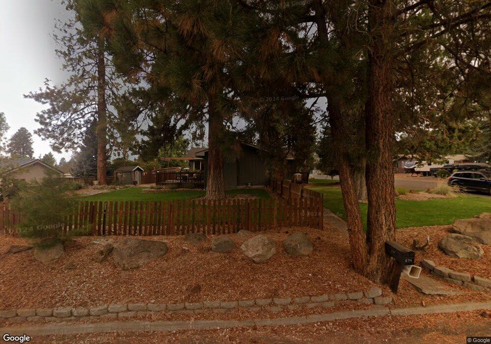 574 NE Seward Ave, Bend, OR 97701 - photo 1