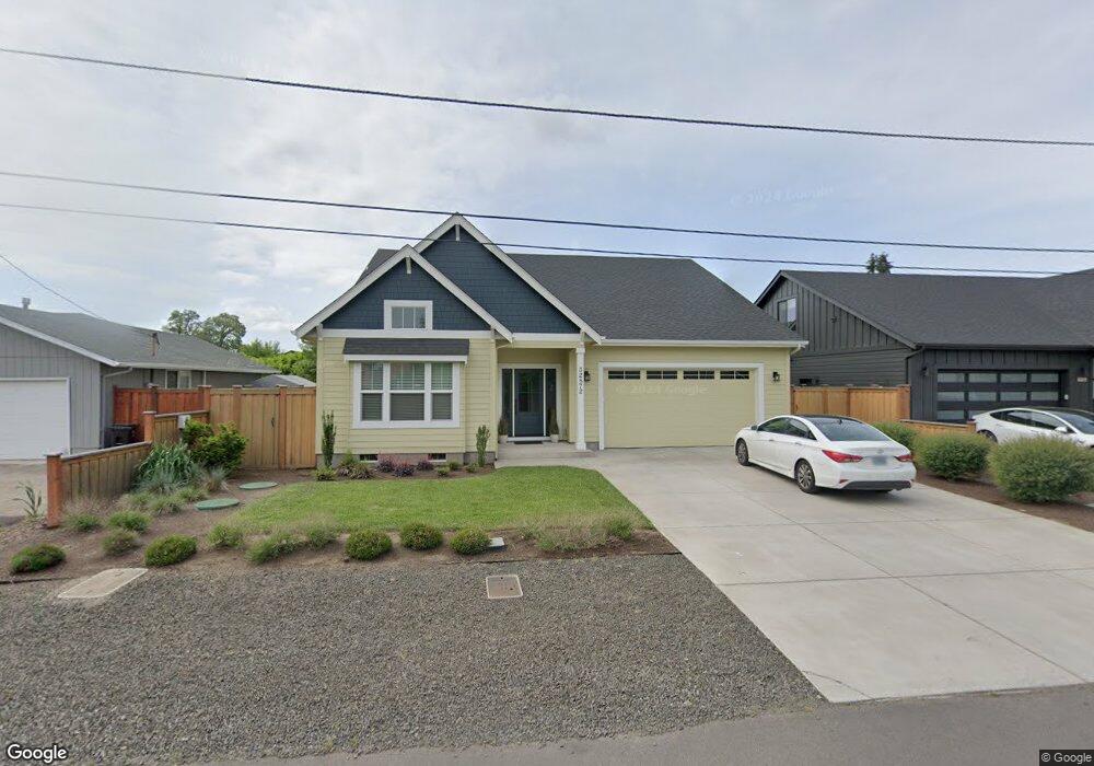 32872 E Mckenzie St, Eugene, OR 97408 - photo 1