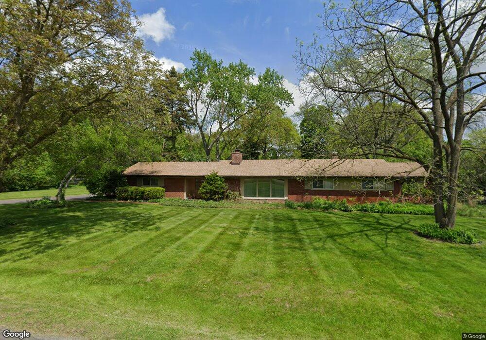 3021 Chickering Ln, Bloomfield Hills, MI 48302 - photo 1