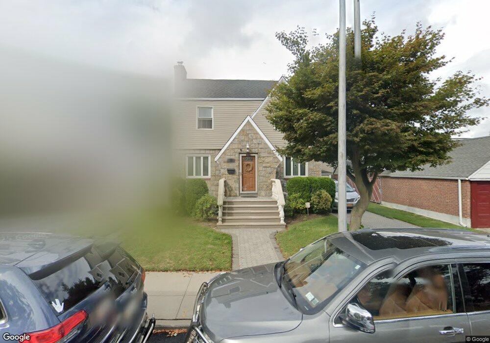 6914 181st St, Fresh Meadows, NY 11365 - photo 1