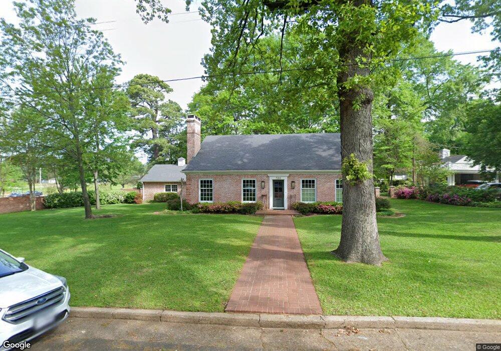 720 W 30th St, Texarkana, TX 75503 - photo 1
