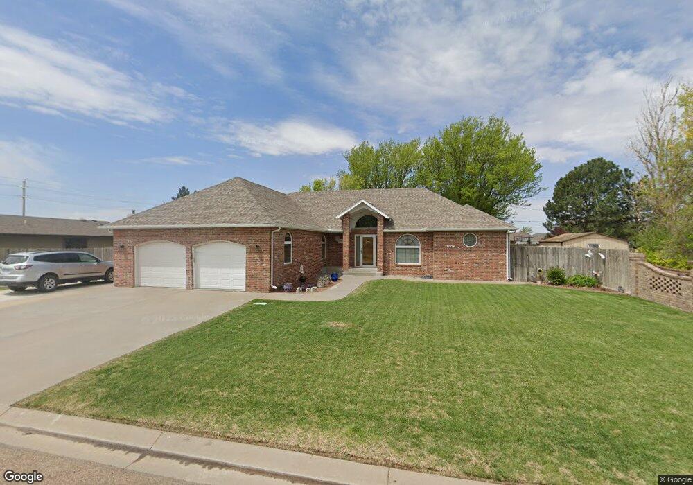 1605 S Monroe St, Hugoton, KS 67951 - photo 1