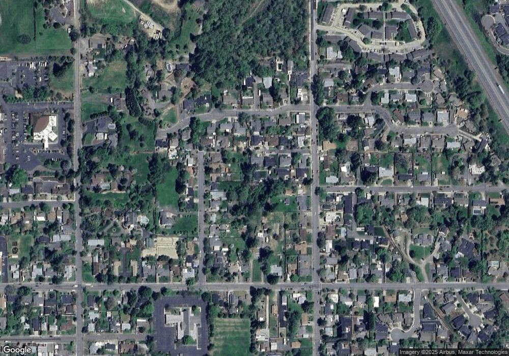 950 NE Cedar Fall Ln, Grants Pass, OR 97526 - photo 1