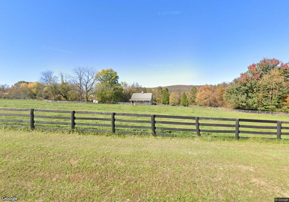 37633 Grovers Mill Ln, Purcellville, VA 20132 - photo 1