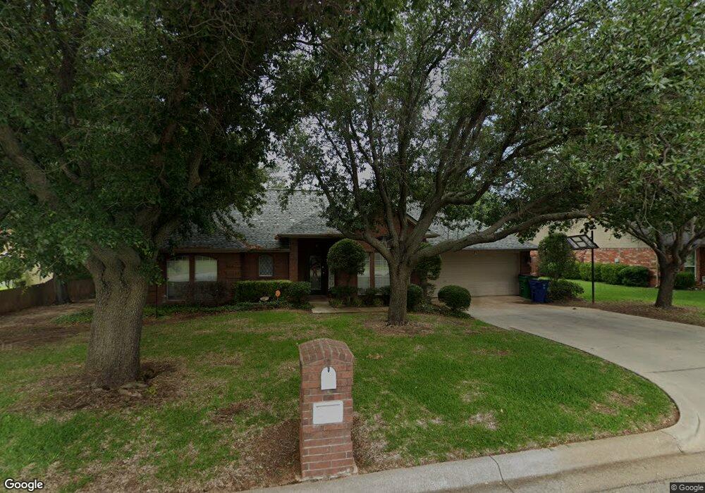 208 Meadowbrook Ln, Decatur, TX 76234 - photo 1