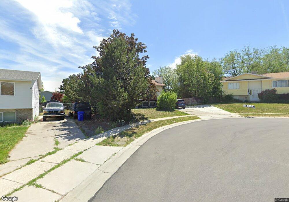 5277 Begonia Cir, West Jordan, UT 84081 - photo 1