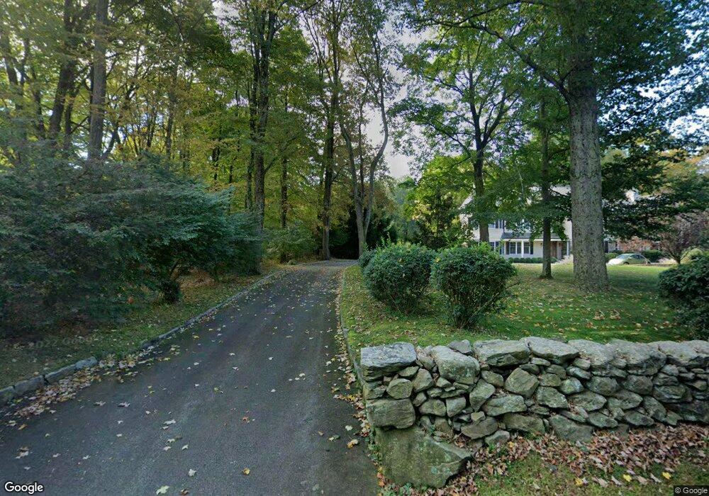 382 Wahackme Rd, New Canaan, CT 06840 - photo 1