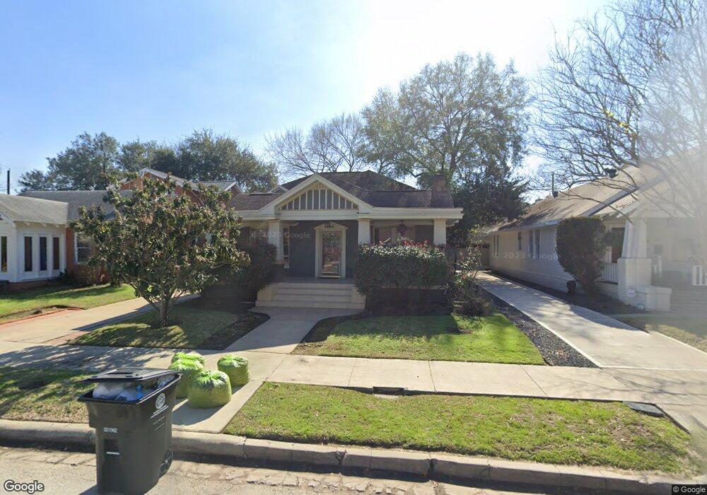 934 Merrill St, Houston, TX 77009 - photo 1