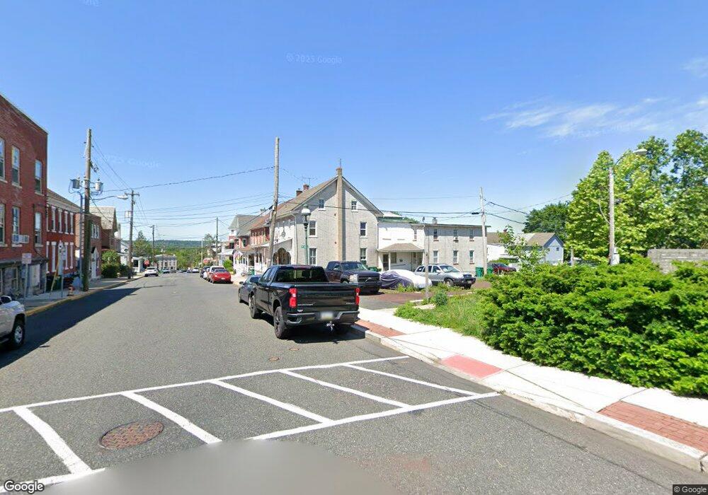 11 4th St, Pennsburg, PA 18073 - photo 1