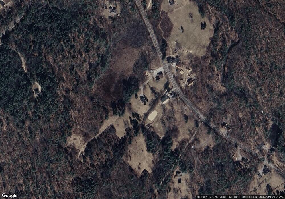 337 Second Crown Point Rd, Barrington, NH 03825 - photo 1