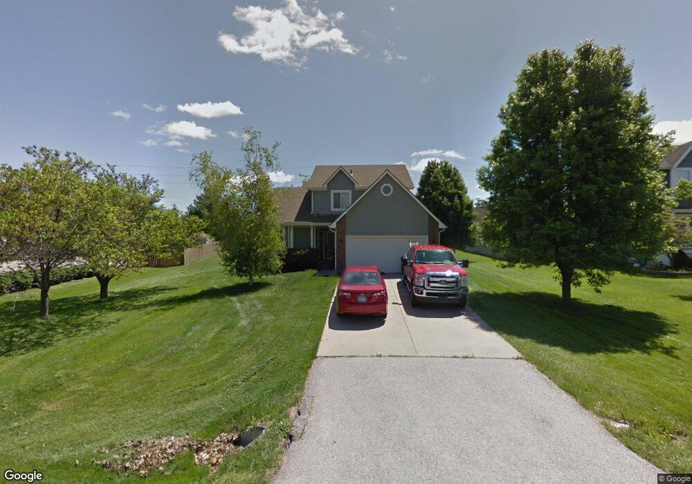 5615 Meadow View Dr, Shawnee, KS 66226 - photo 1