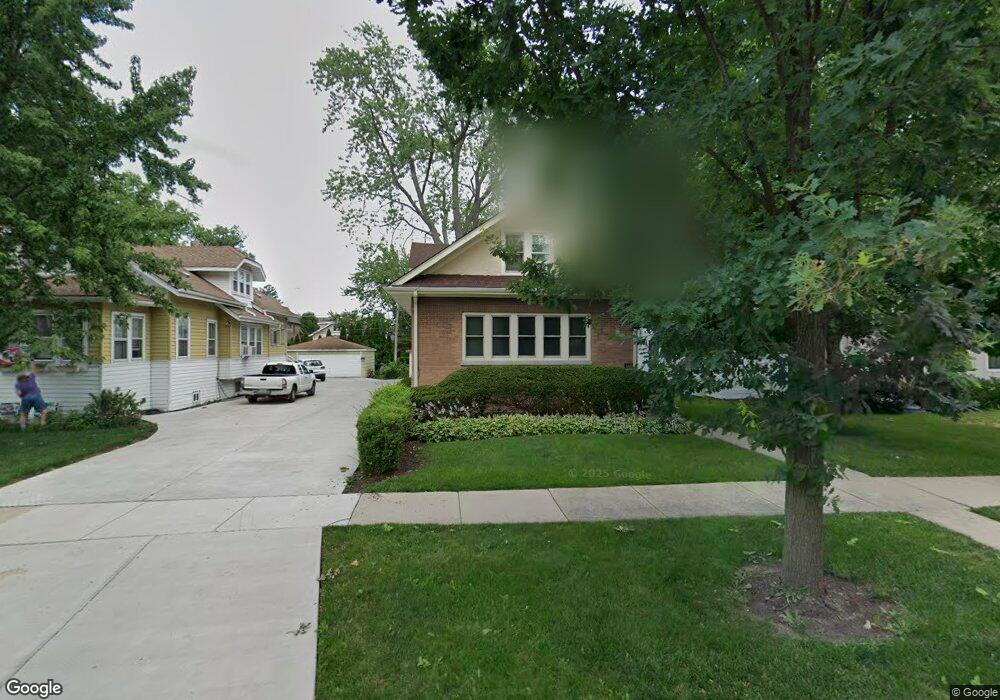 613 S Spring Rd, Elmhurst, IL 60126 - photo 1