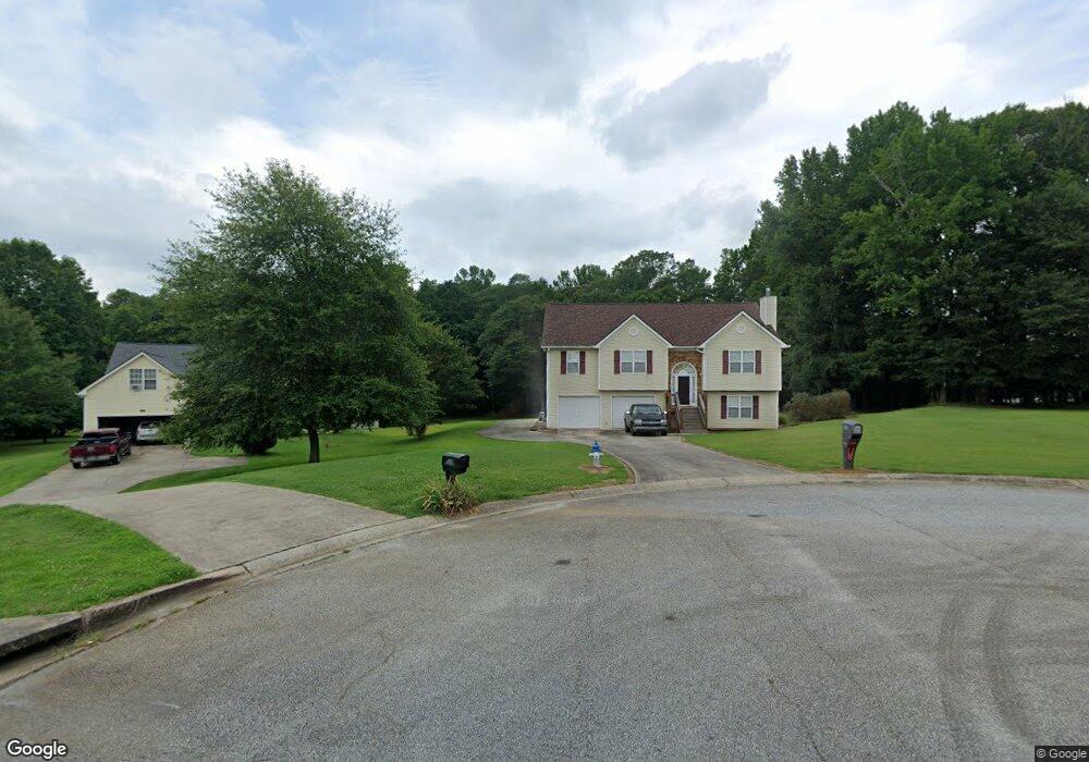 444 Kiley Dr, Hoschton, GA 30548 - photo 1