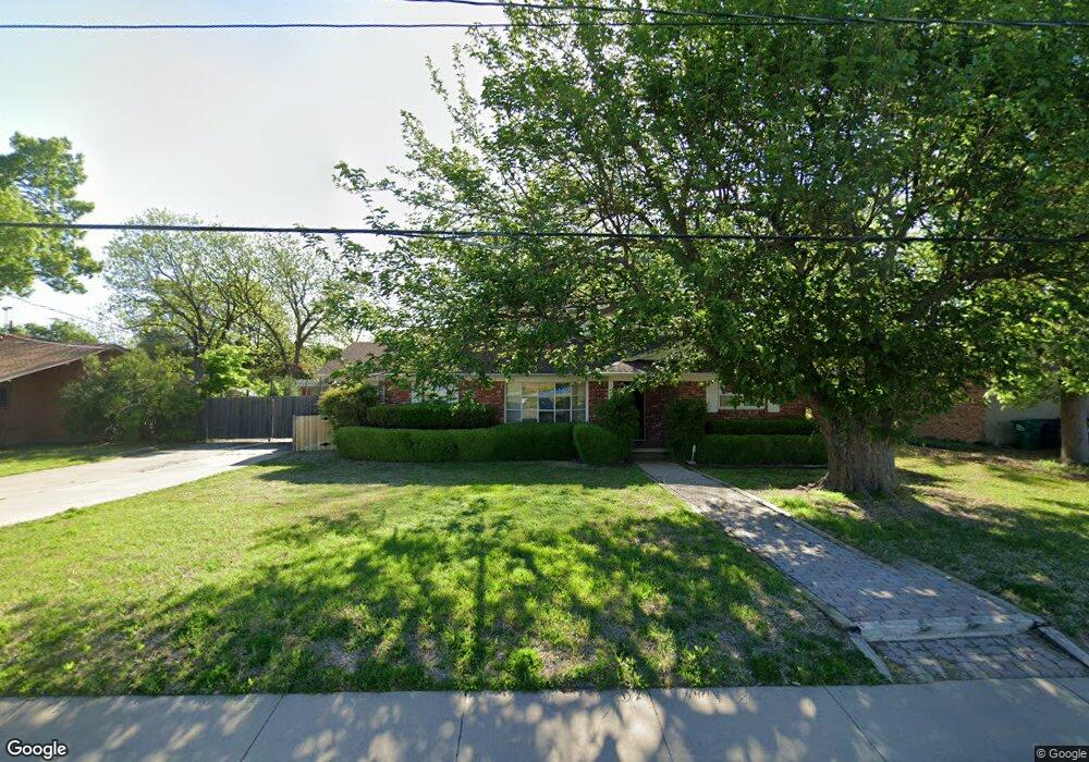 1020 N Bonnie Brae St, Denton, TX 76201 - photo 1