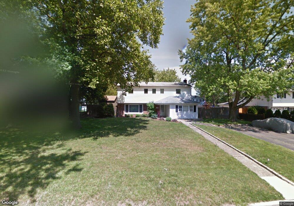 63 Elder Dr, ComMacK, NY 11725 - photo 1