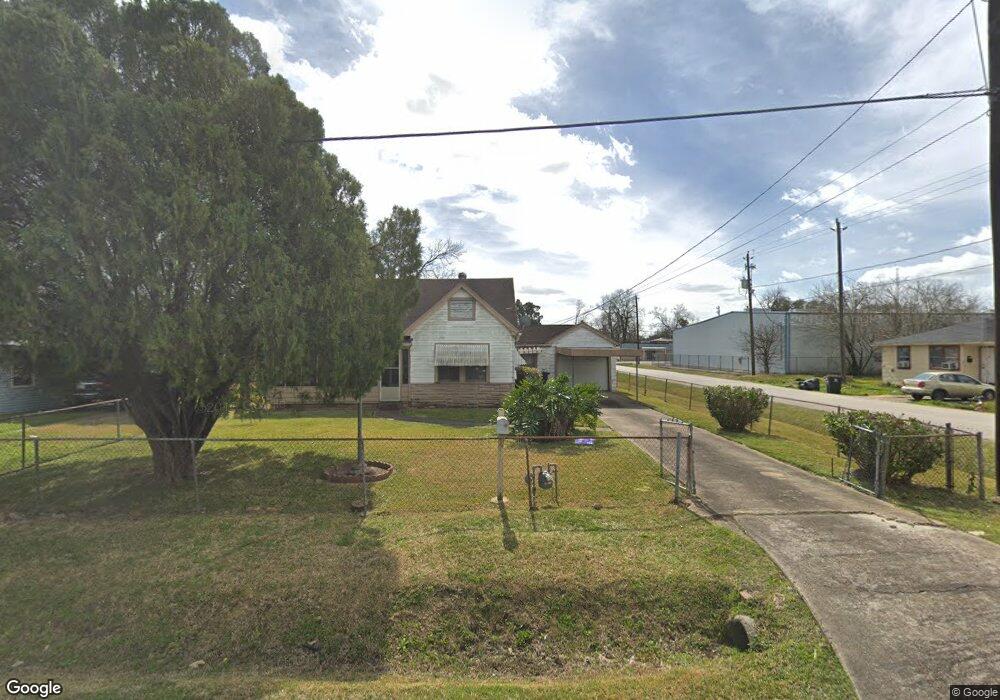 3902 Melbourne St, Houston, TX 77026 - photo 1