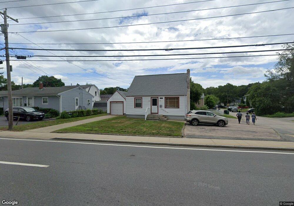 1812 Warwick Ave, Warwick, RI 02889 - photo 1