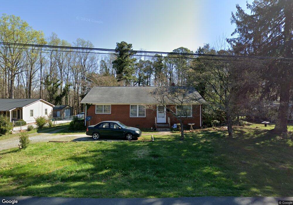 708 N Dogwood Ave, Siler City, NC 27344 - photo 1