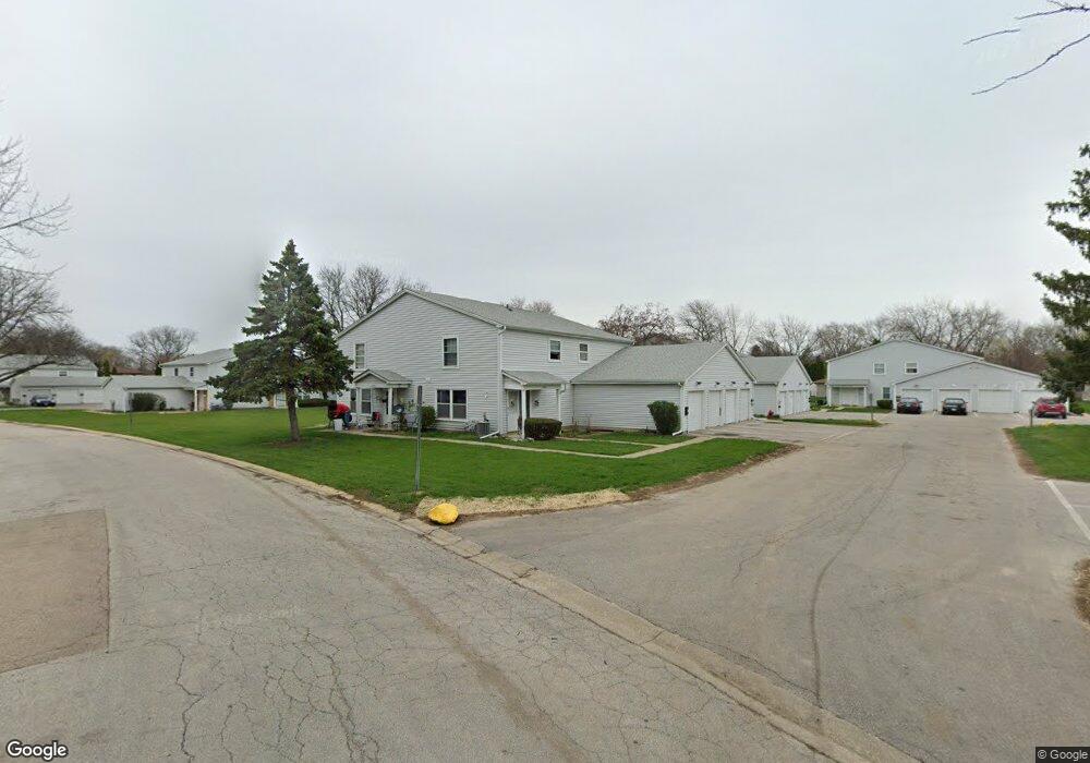 1302 S Glen Cir unit D, Aurora, IL 60506 - photo 1