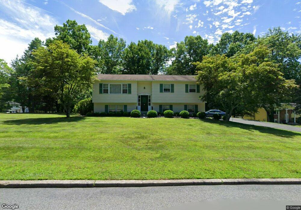 5 Litchult Ct, Airmont, NY 10901 - photo 1