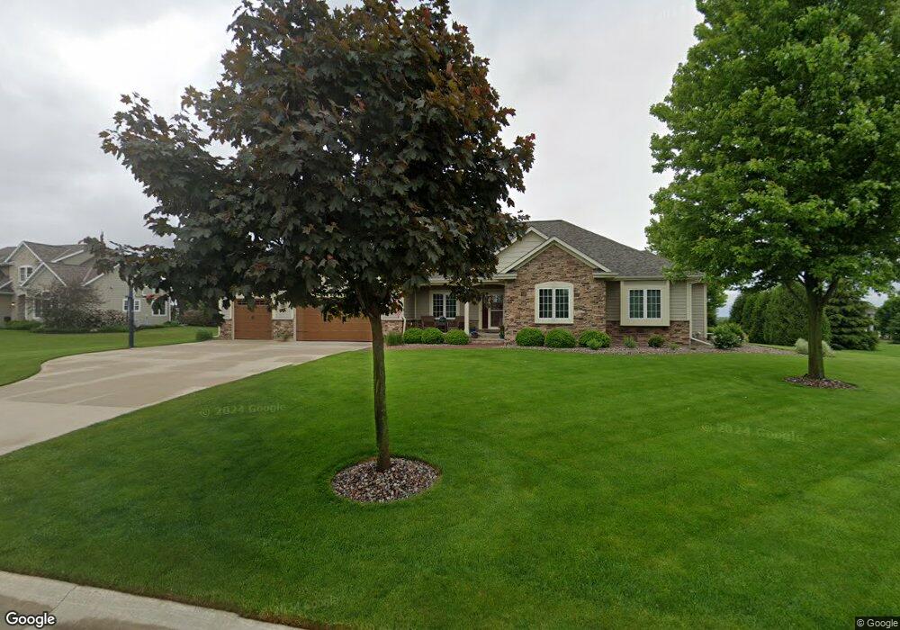 2000 Highland Ct, Slinger, WI 53086 - photo 1