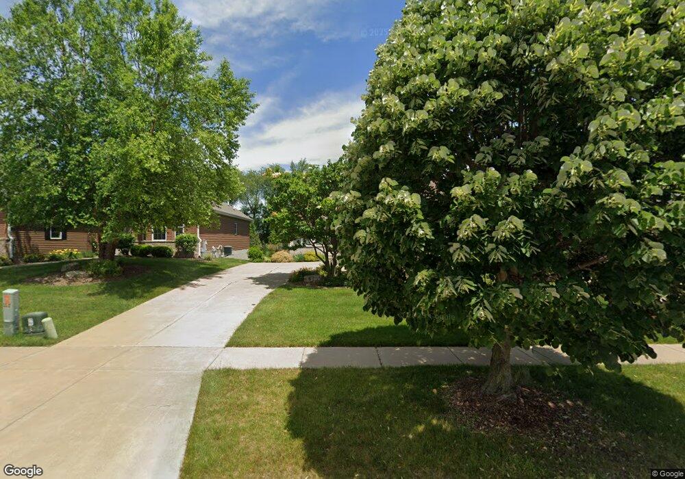 1958 E 50th Ct, Davenport, IA 52807 - photo 1