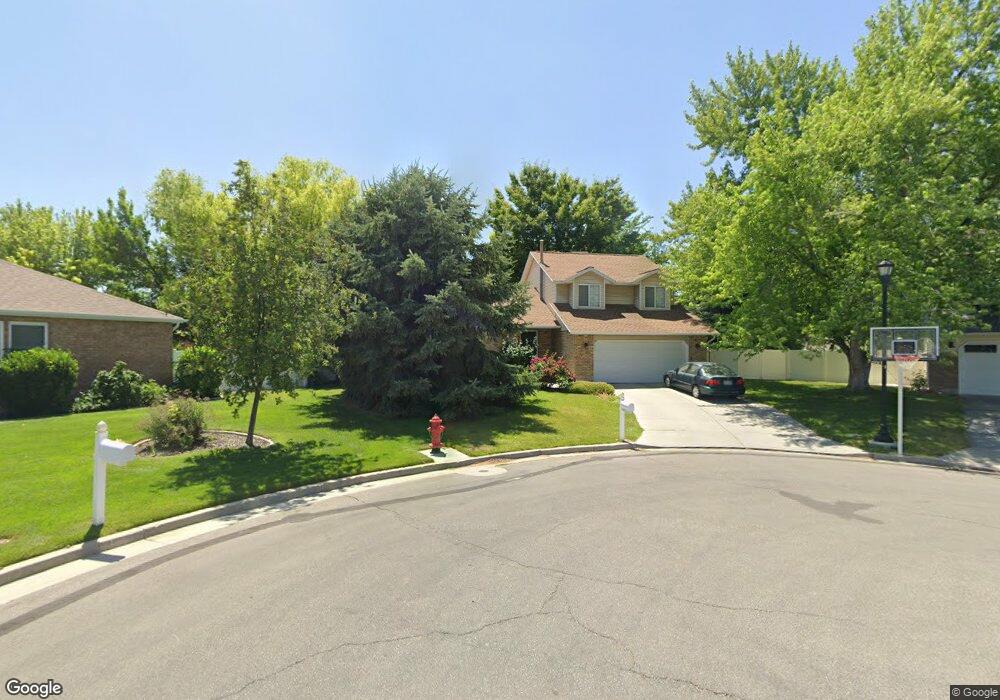 10082 S Aberdeen Cir, South Jordan, UT 84095 - photo 1