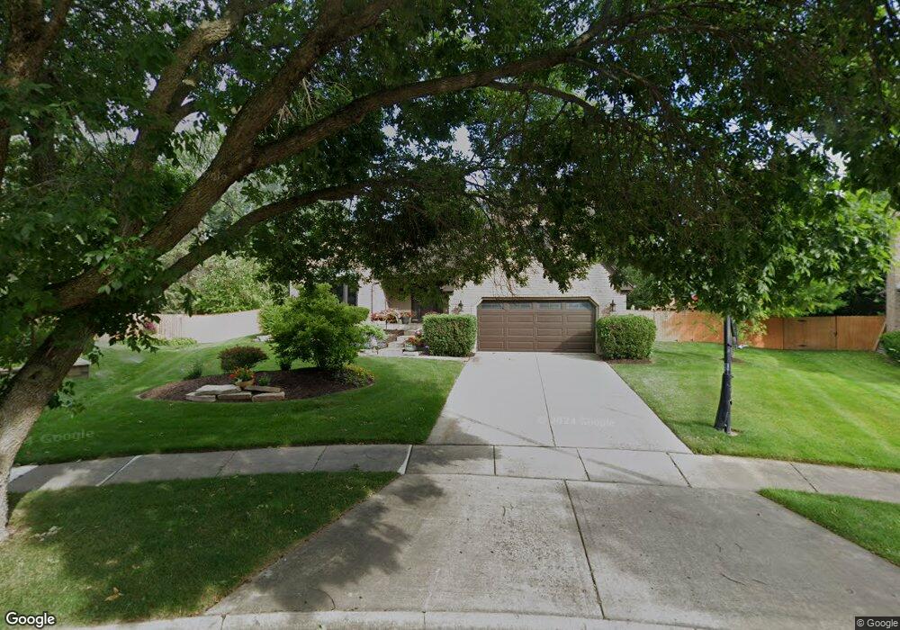 1492 Lantern Cir, Naperville, IL 60540 - photo 1