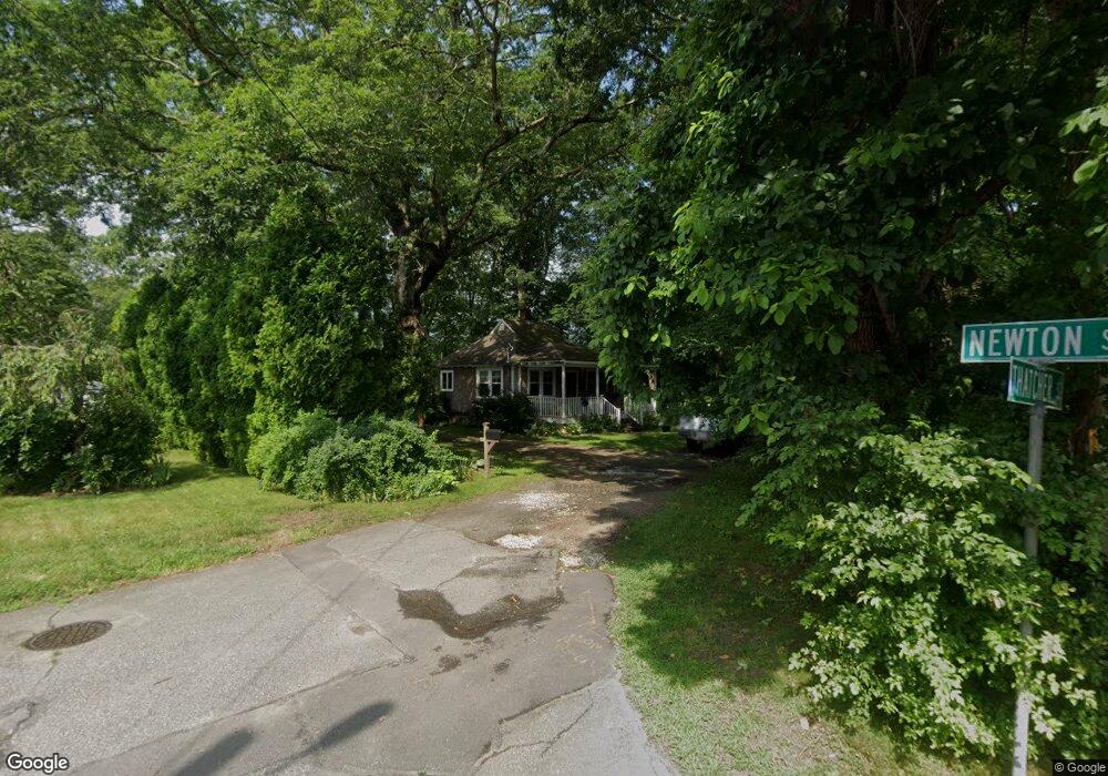 33 Thatcher St, South Dartmouth, MA 02748 - photo 1