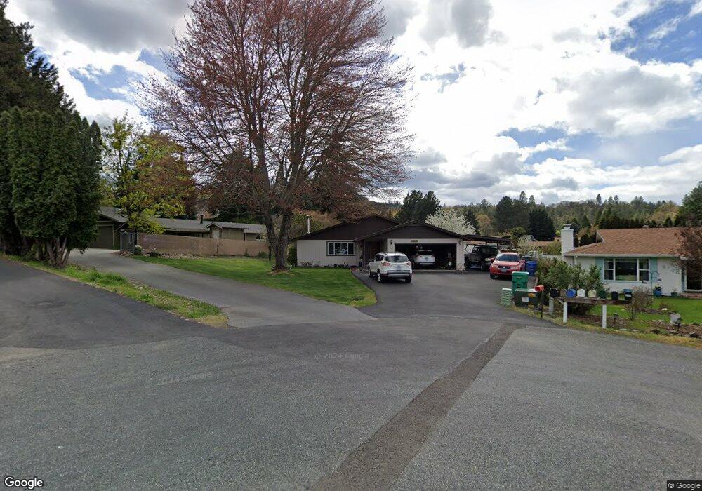 2114 Montgomery Ln, Grants Pass, OR 97527 - photo 1