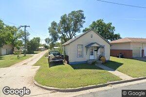 548 G St, Phillipsburg, KS 67661
