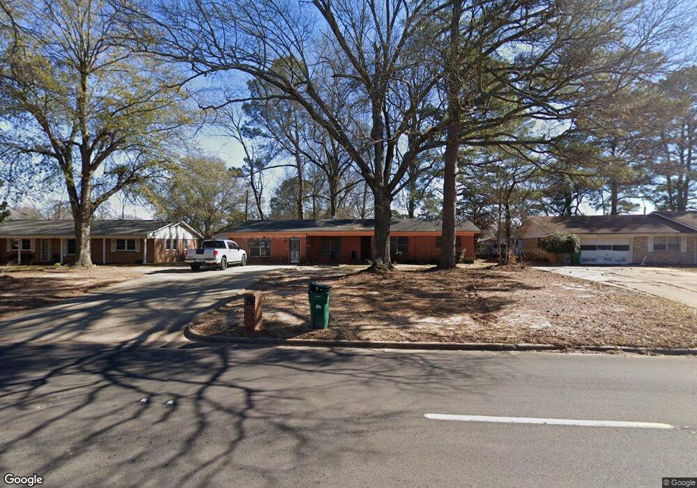 1611 S Robison Rd, Texarkana, TX 75501 - photo 1