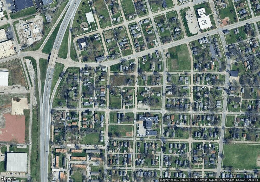 916 6th St, Rock Island, IL 61201 - photo 1