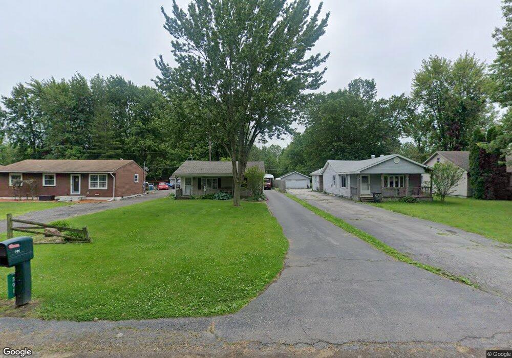 391 Center St, Carleton, MI 48117 - photo 1