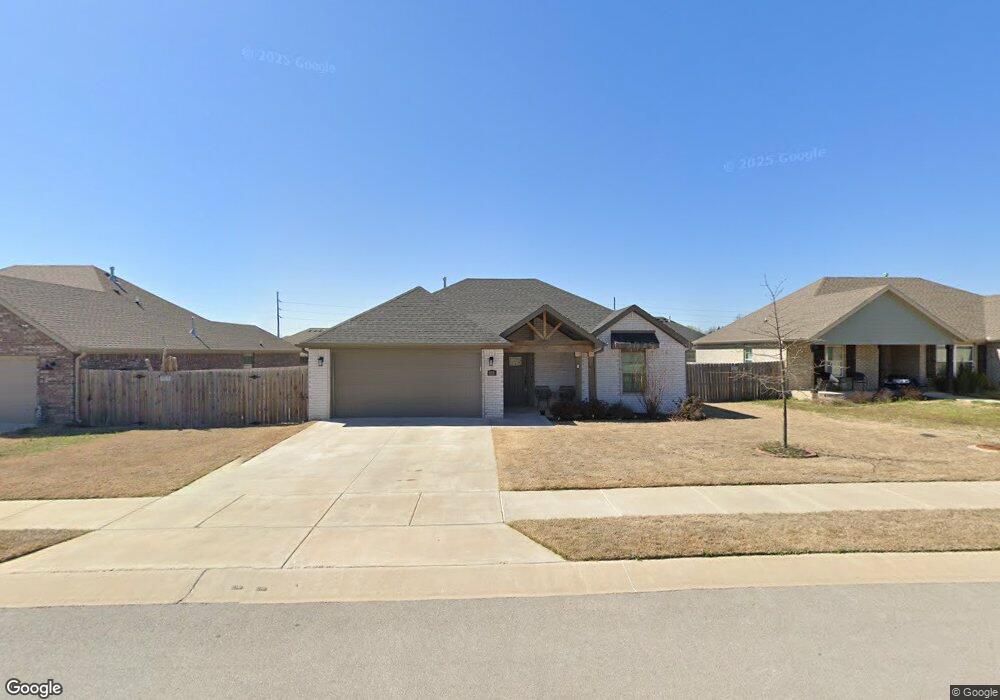 1011 Jameson St, Tontitown, AR 72762 - photo 1