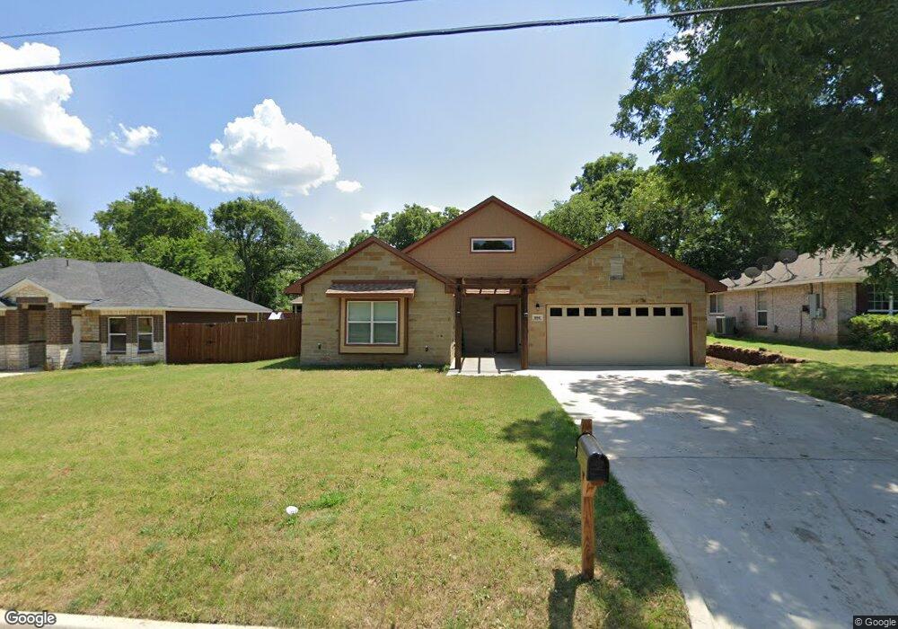 804 E 7th St, Bonham, TX 75418 - photo 1