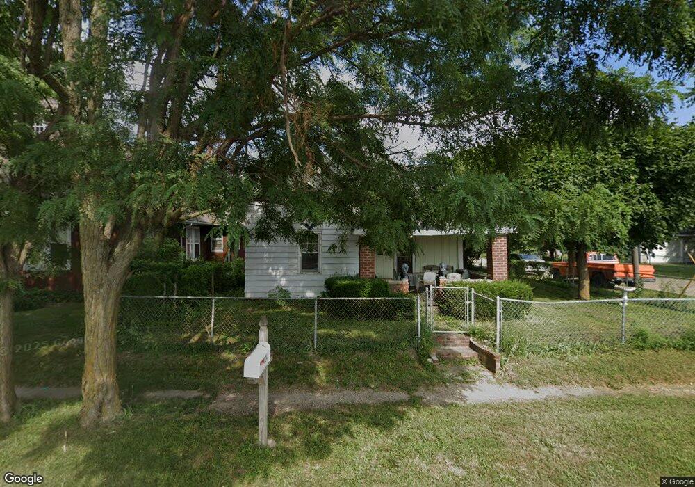 1124 S Macedonia Ave, Muncie, IN 47302 - photo 1