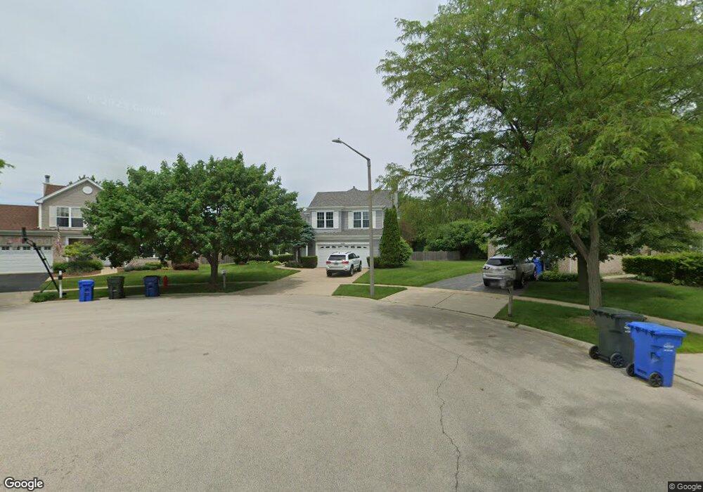 906 Cortney Dr, Carpentersville, IL 60110 - photo 1