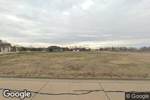 5 Greenleaf Ct, Hesston, KS 67062