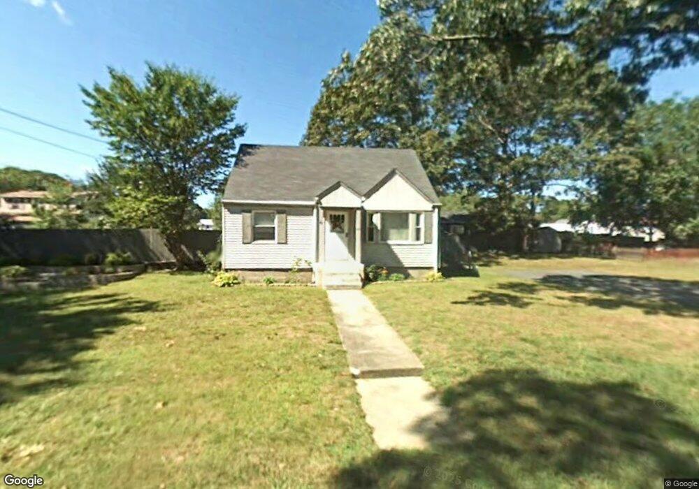 67 Reynolds Ave, Warwick, RI 02889 - photo 1