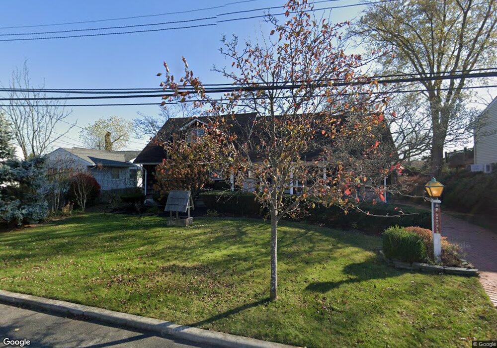 4073 Connecticut Ave, Island Park, NY 11558 - photo 1