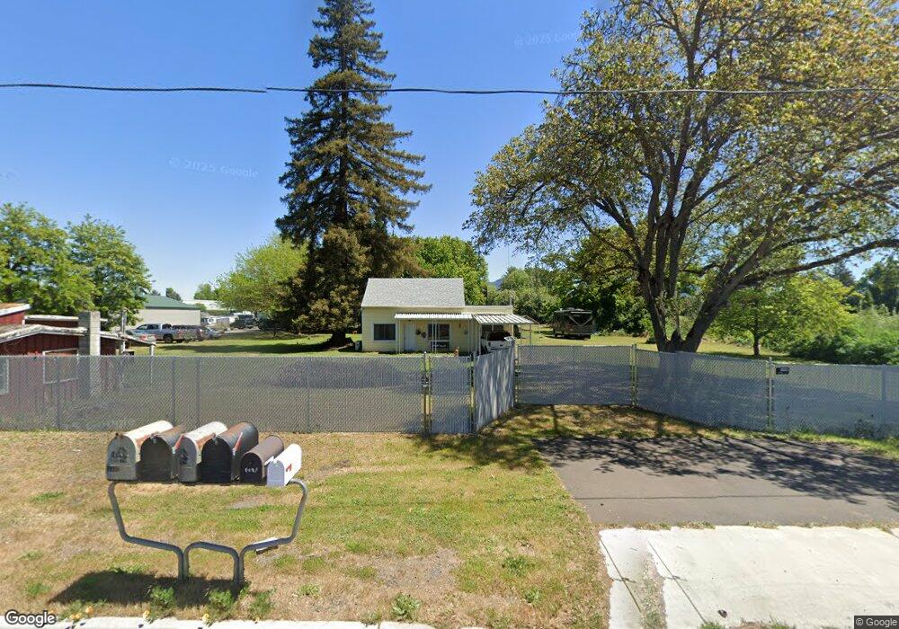 3362 Table Rock Rd, Medford, OR 97504 - photo 1