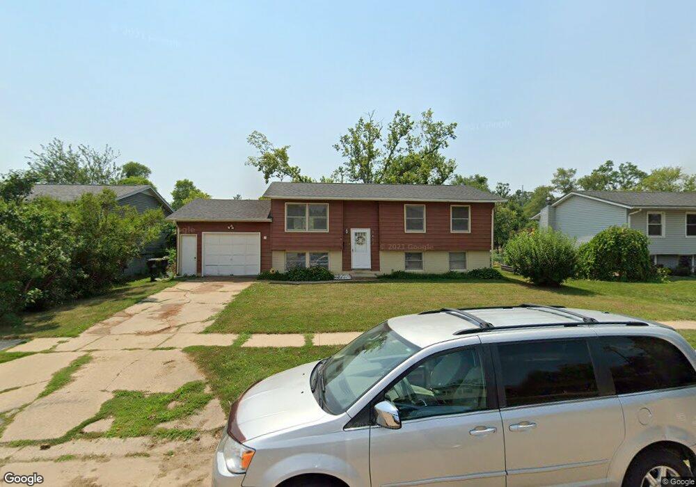 1417 N Ave NW, Cedar Rapids, IA 52405 - photo 1