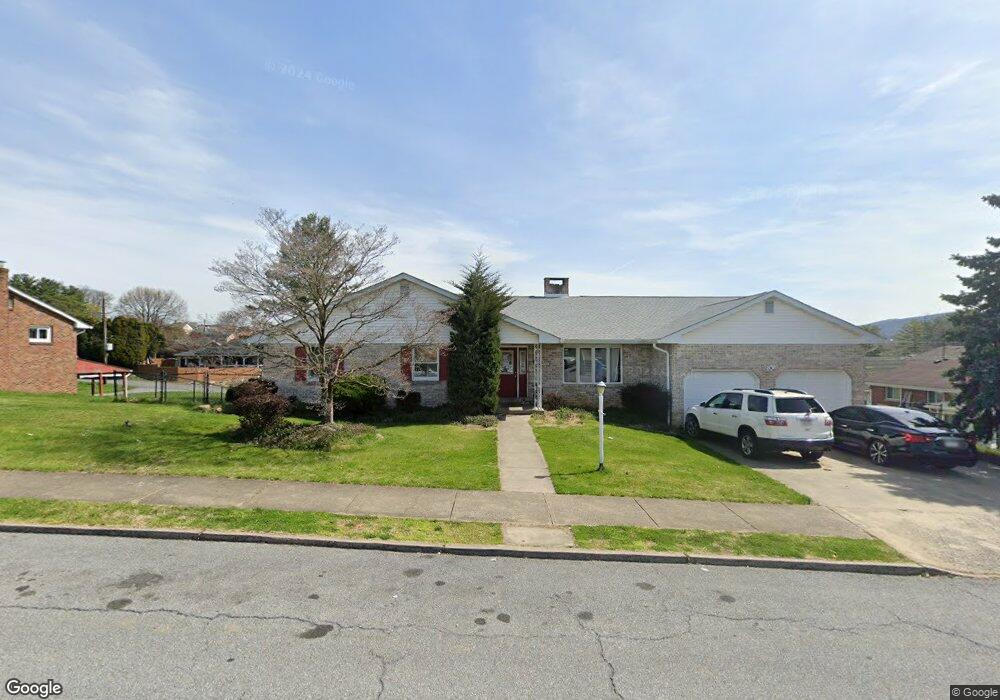 1113 S Fountain St unit 1123, Allentown, PA 18103 - photo 1