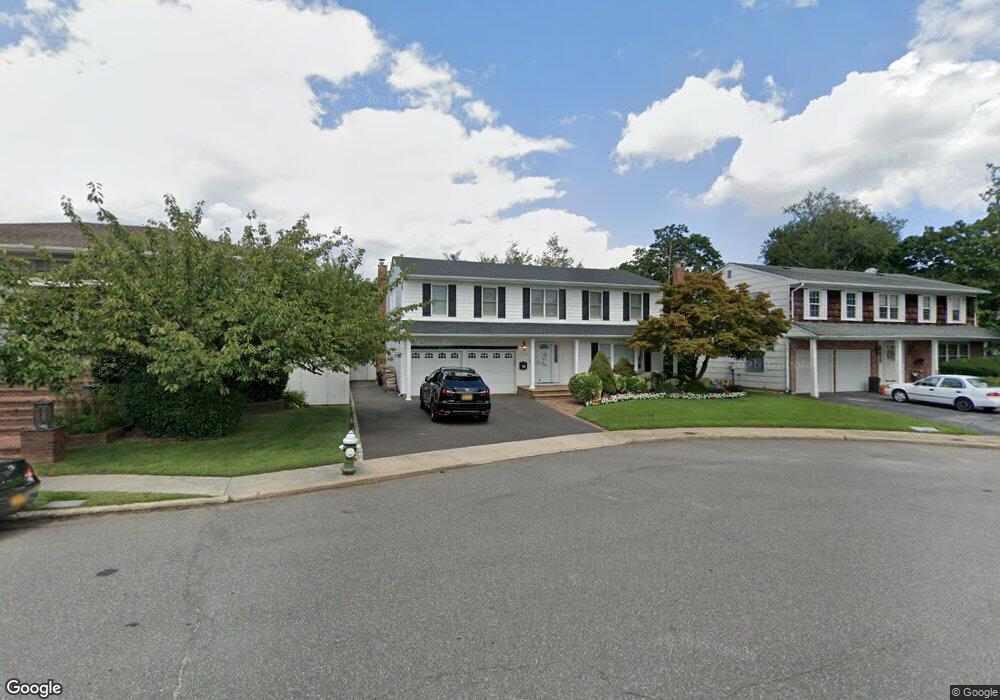 178 Berryhill Ct, West Hempstead, NY 11552 - photo 1