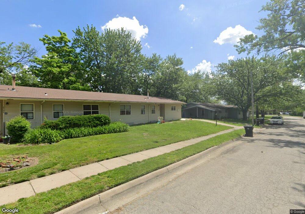 6728 SW Briarmeade Ln, Topeka, KS 66619 - photo 1