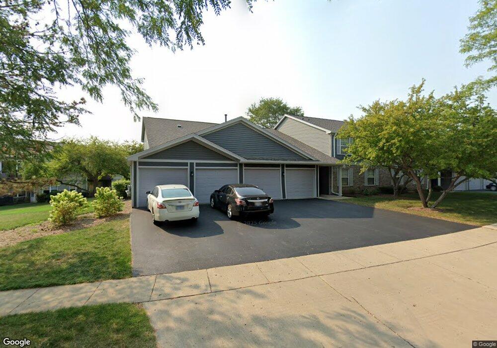 358 Woodview Cir unit 14A21, Elgin, IL 60120 - photo 1