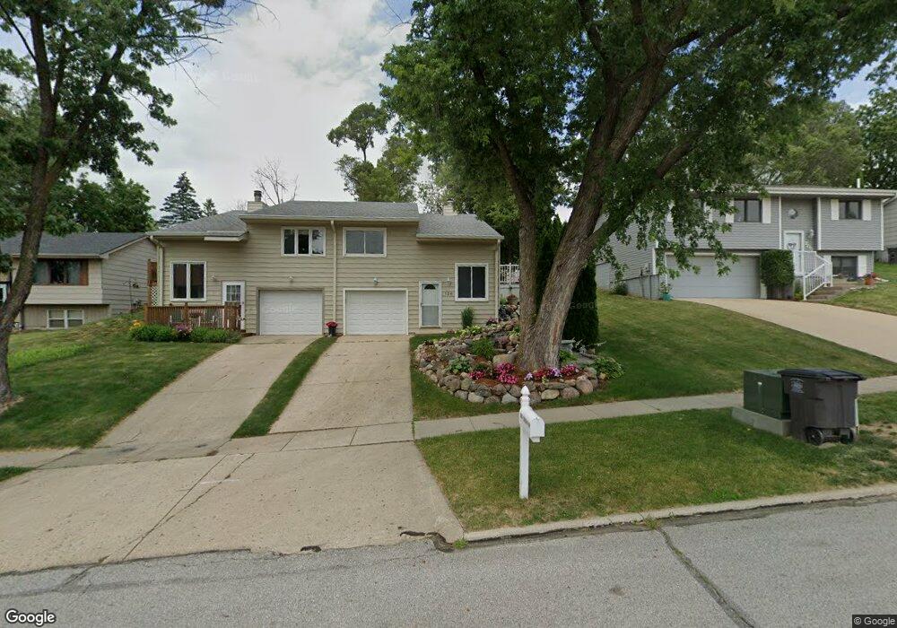 126 E Hughes Cir, Des Moines, IA 50315 - photo 1